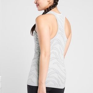 Athleta Momentum Racerback Tank White Swirl Small